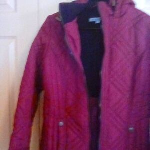 WINE QUILTED JACKET WITH HOOD,S 8 SMALL